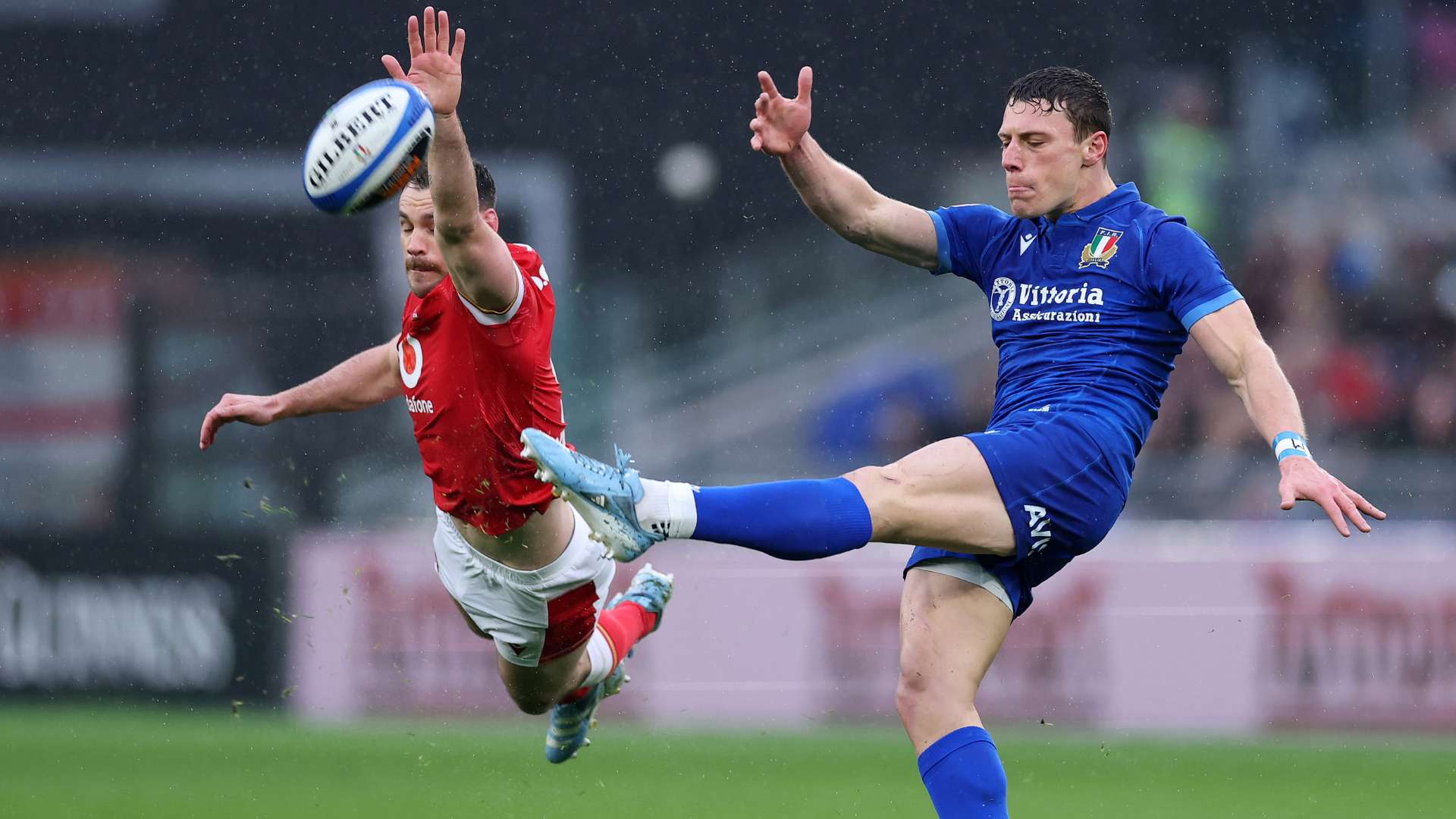 员的表现也 员的表现也